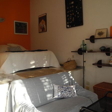Tranquilos Estudios Cerca De La Playa Cadaqués Esterno foto