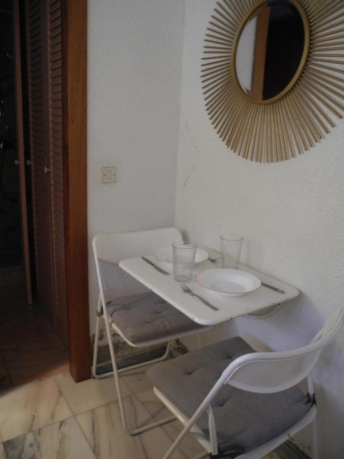 Tranquilos Estudios Cerca De La Playa Cadaqués Esterno foto