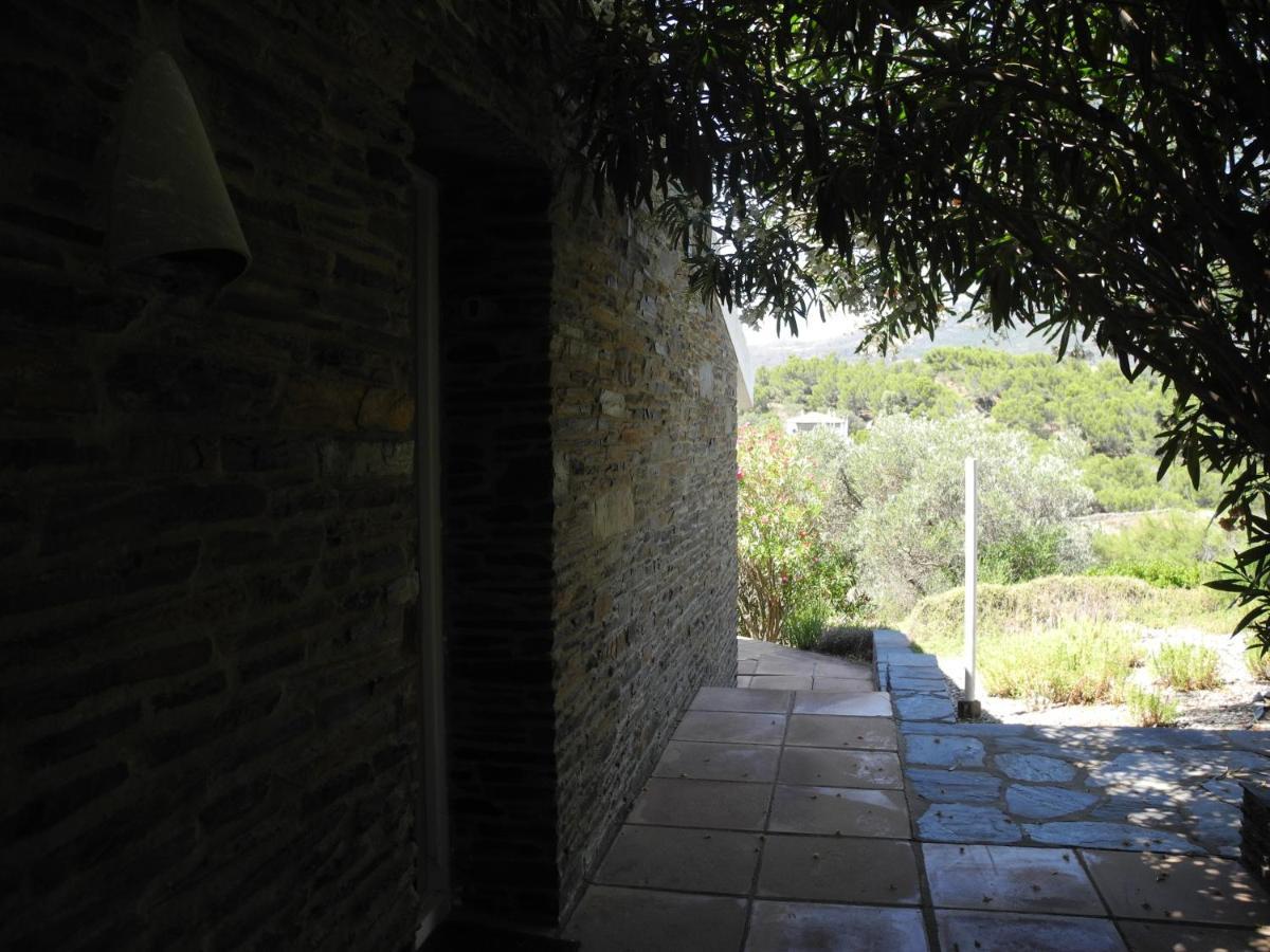 Tranquilos Estudios Cerca De La Playa Cadaqués Esterno foto